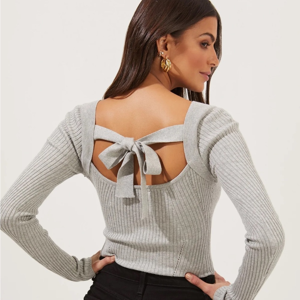 ASTR Heather Grey Square Neck Tie Back Bodysuit, M